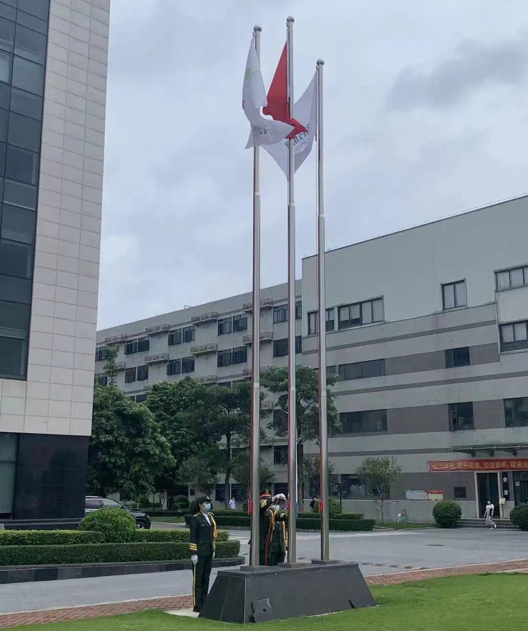 AL3IzmLh4H.jpg AL3IzmLh4H.jpg