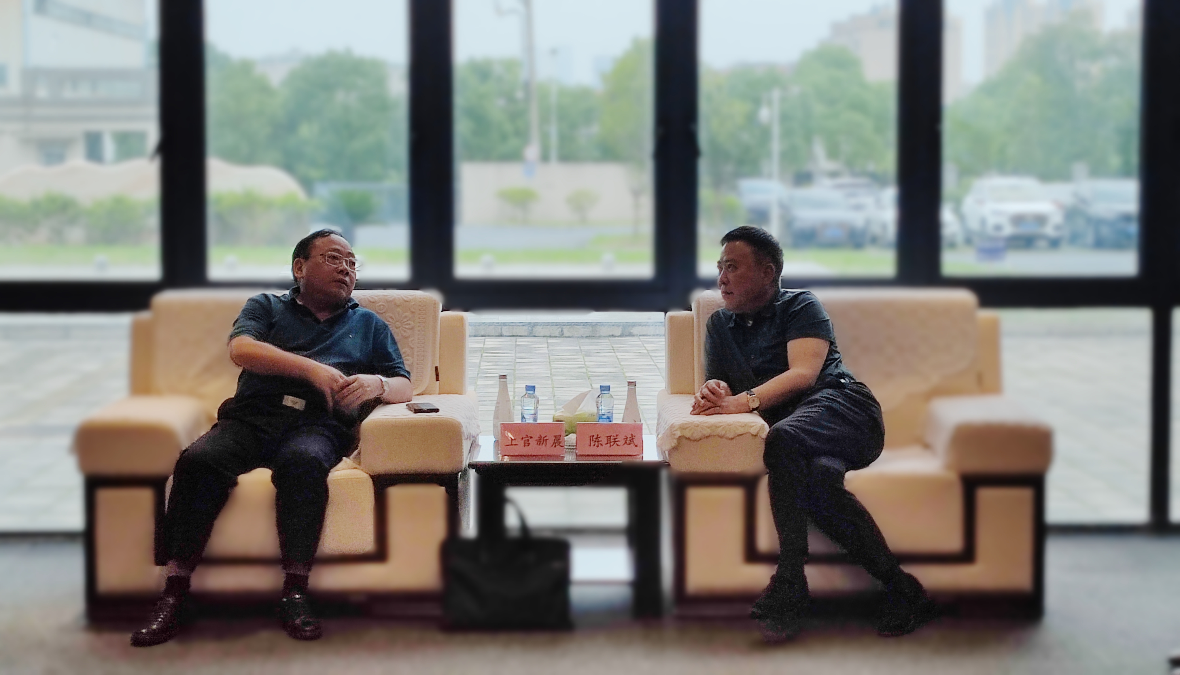 rxgMiaov9I.jpg rxgMiaov9I.jpg