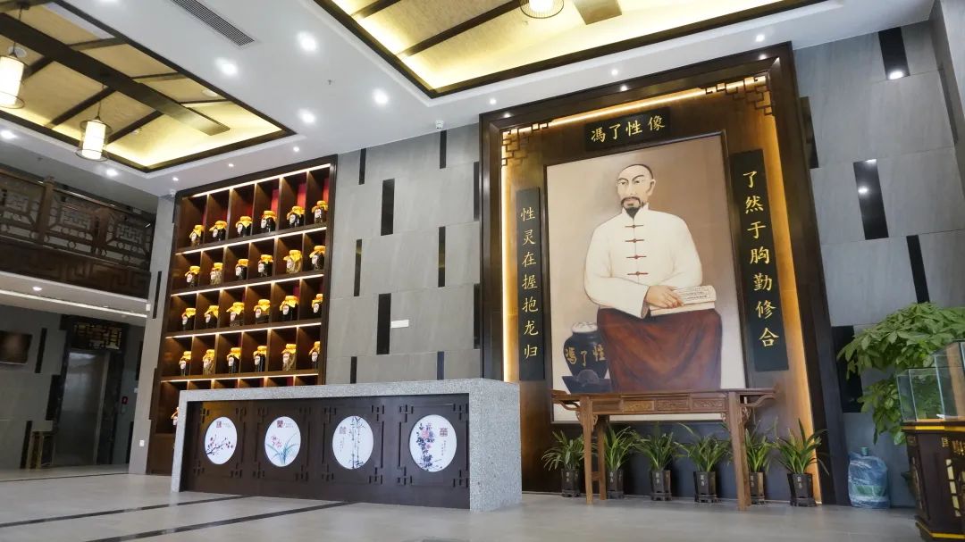 MAeSb8xBVp.jpg MAeSb8xBVp.jpg