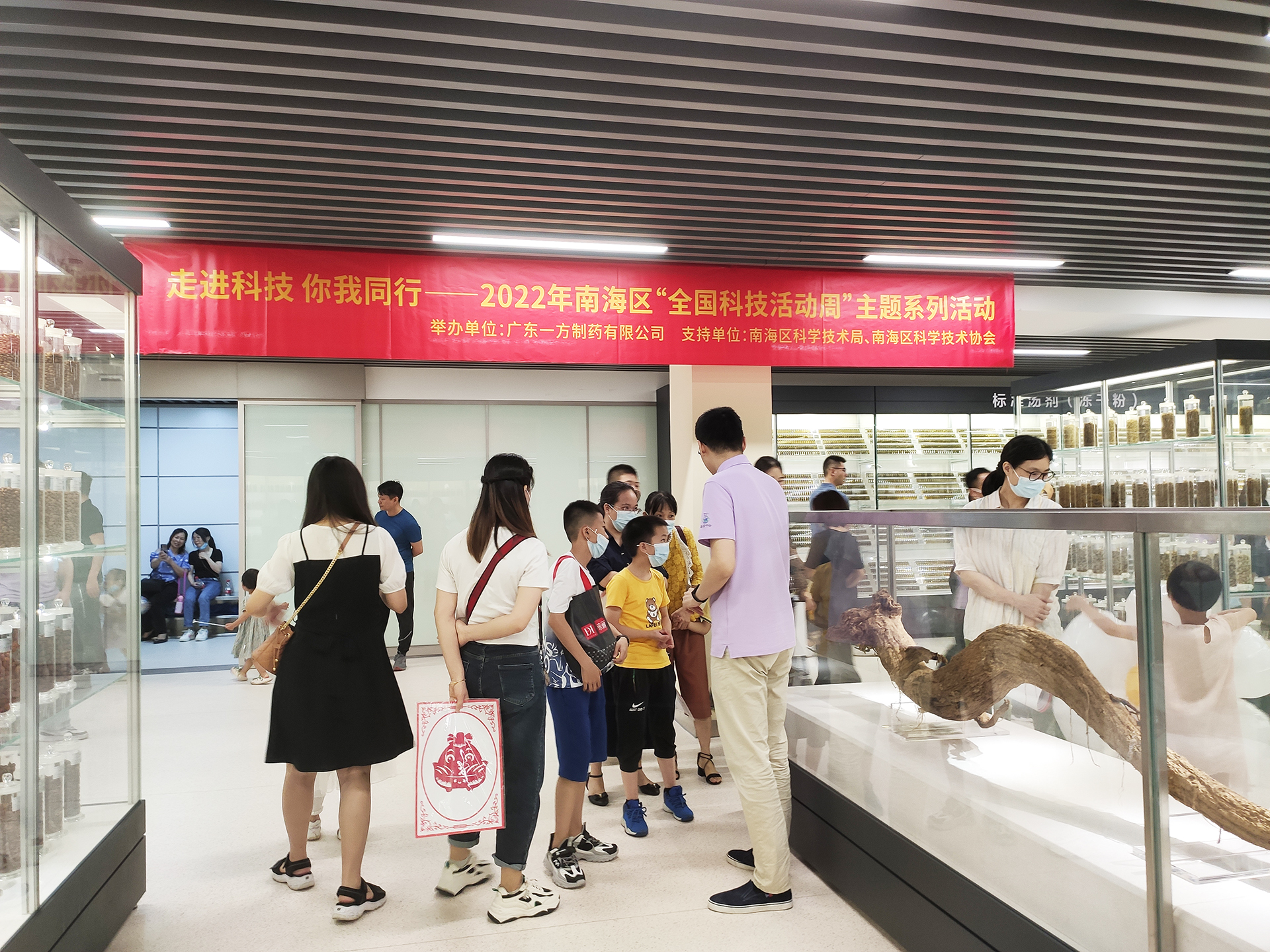 9R06XMJ2e5.jpg 9R06XMJ2e5.jpg