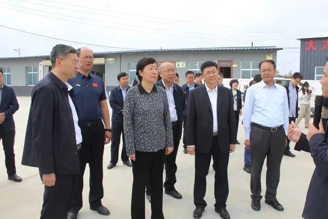 e9QwEkCmY5.jpg e9QwEkCmY5.jpg