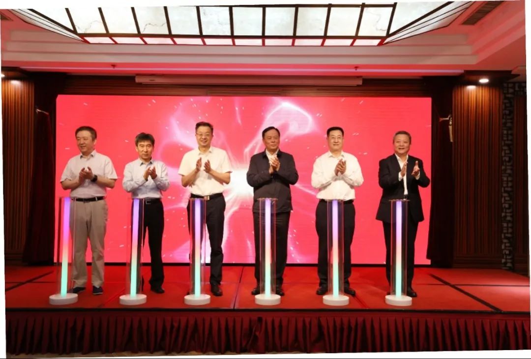 QM7YI5H9OA.jpg QM7YI5H9OA.jpg