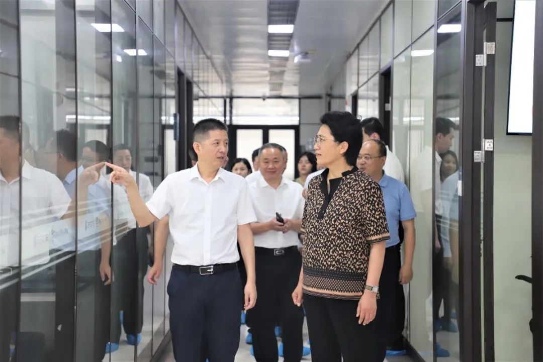 abe3chdSsv.jpg abe3chdSsv.jpg