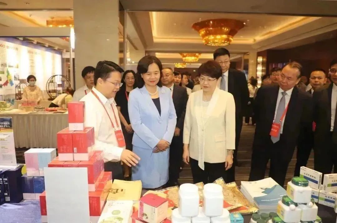 l8P1aVpyJk.jpg l8P1aVpyJk.jpg